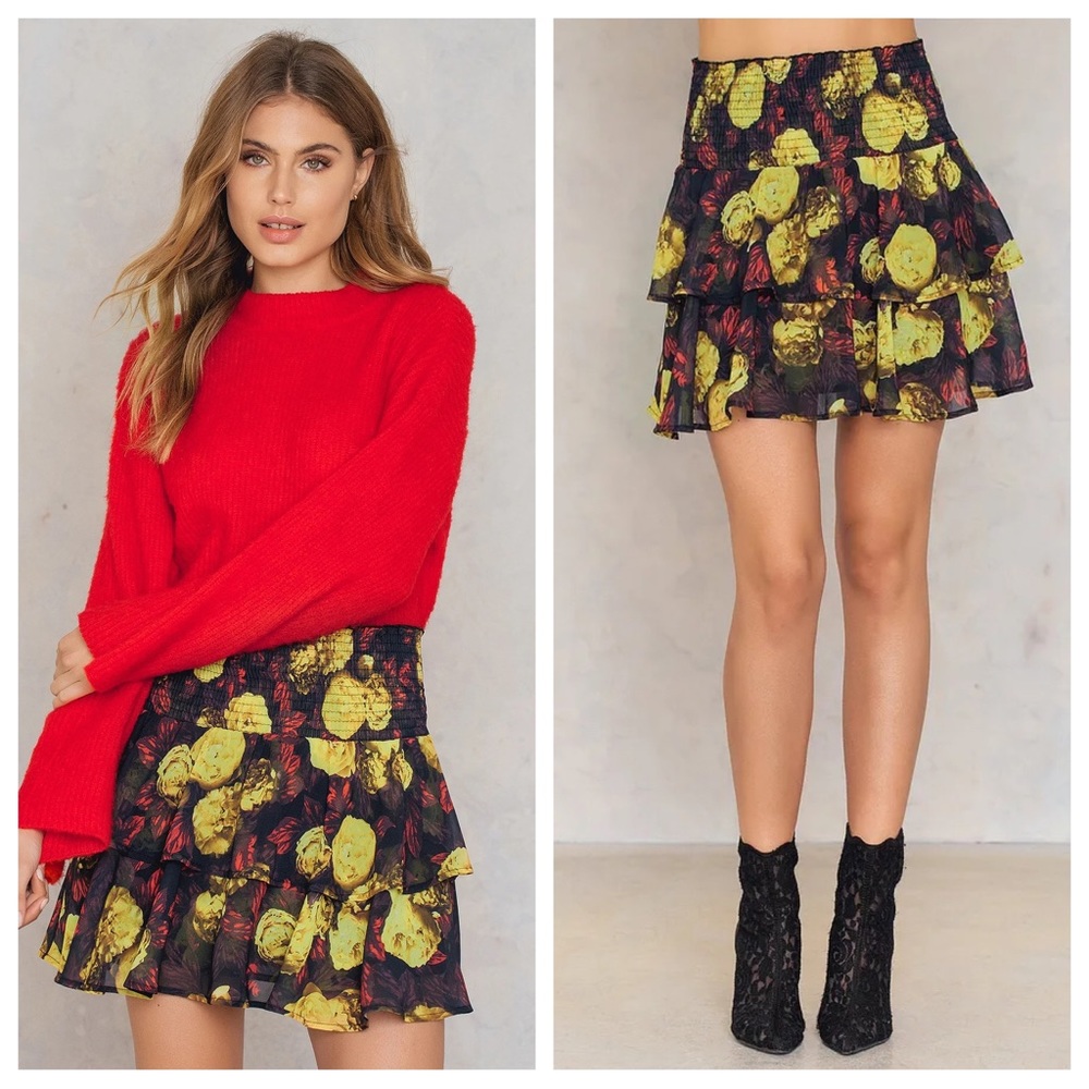 Na-kd floral double layered smocked ruffle skirt